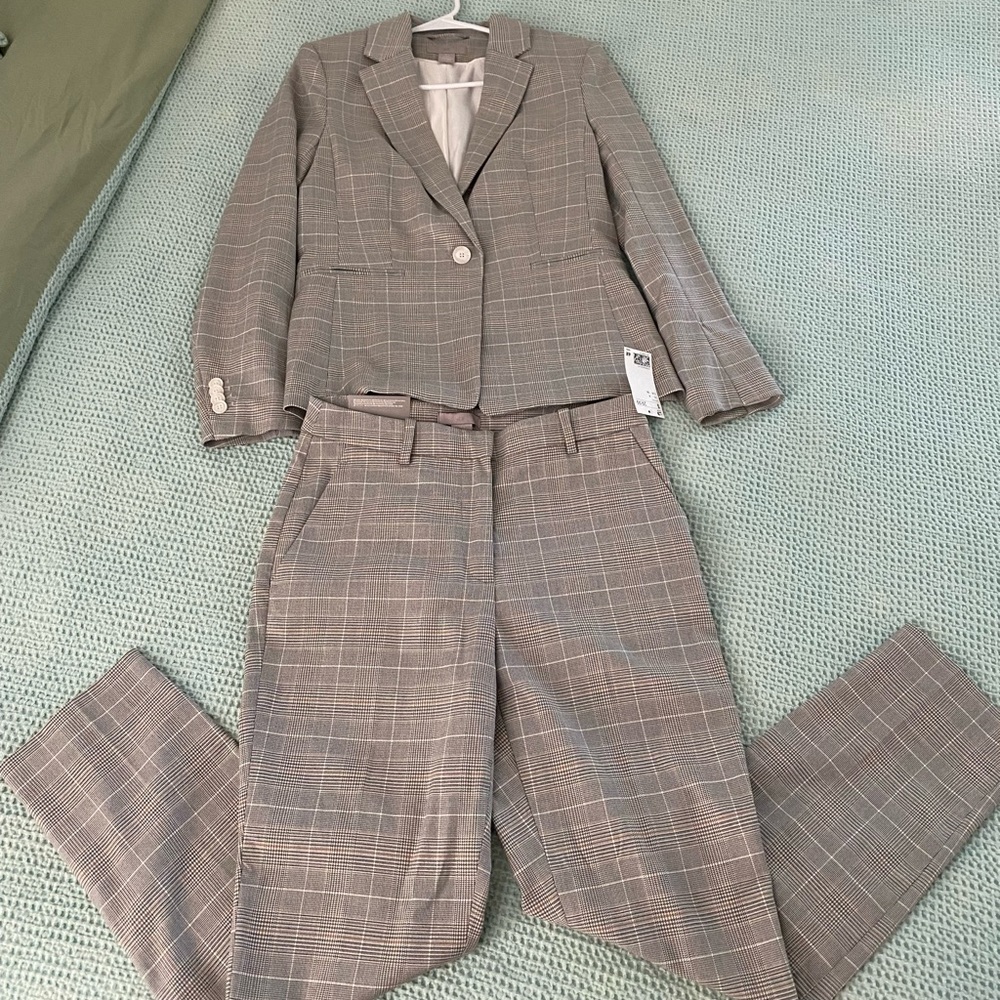 H&M Women’s Suit in Grey Plaid